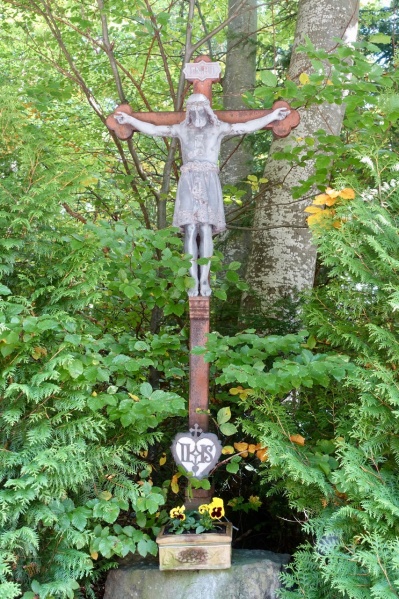 Datei:DSC01435 Wegekreuz.jpeg