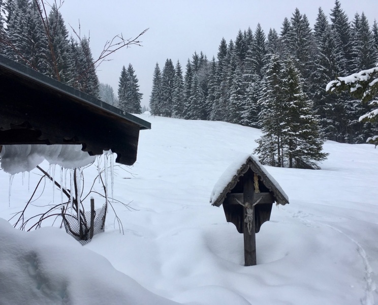 Datei:IMG 3386 Wegekreuz.jpeg