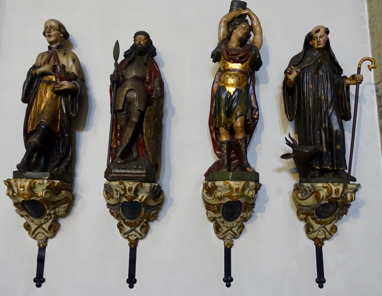 Datei:DSC01007 Nothelfer.jpeg